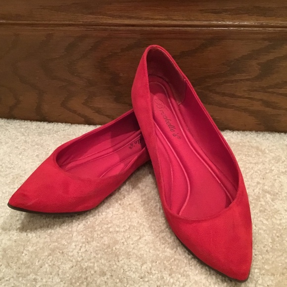 Breckelles Shoes - Brecklle’s Red Faux Suade Pointed Flats
